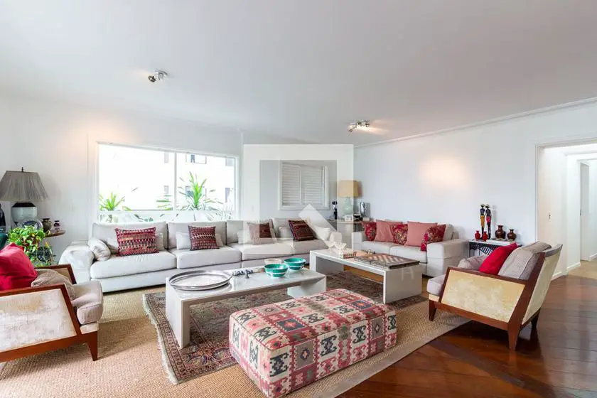 Foto 4 de Apartamento com 3 Quartos para alugar, 210m² em Moema, São Paulo