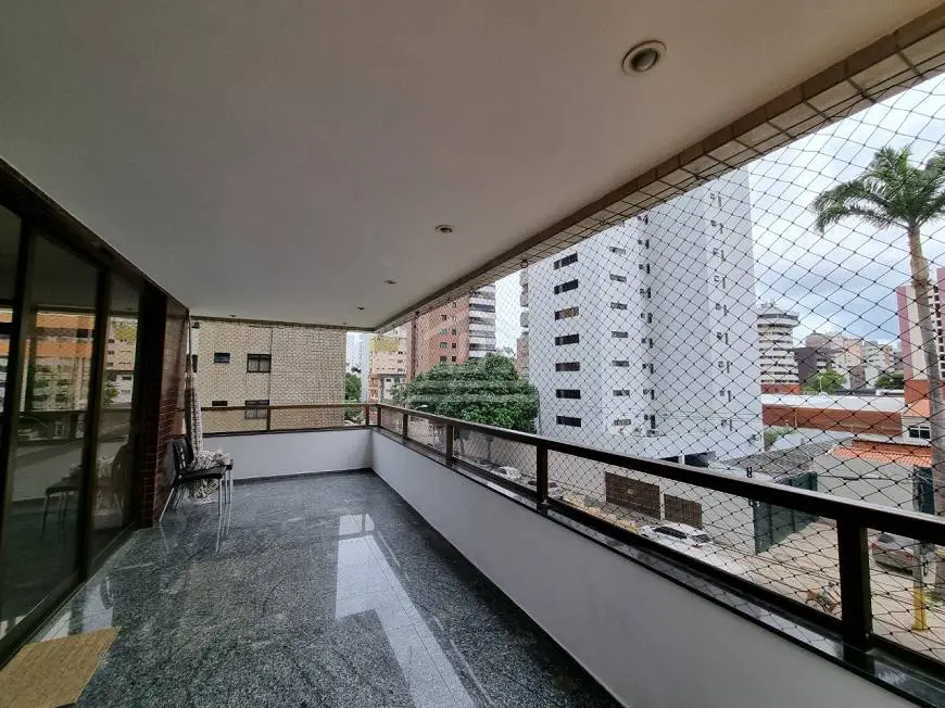 Foto 1 de Apartamento com 4 Quartos à venda, 305m² em Meireles, Fortaleza