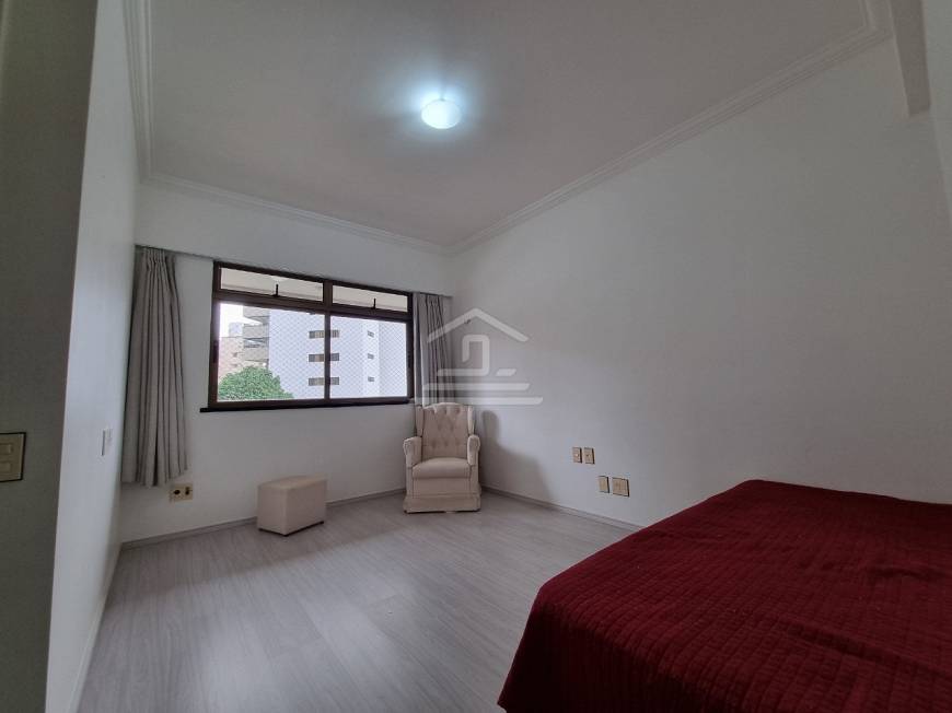 Foto 4 de Apartamento com 4 Quartos à venda, 305m² em Meireles, Fortaleza