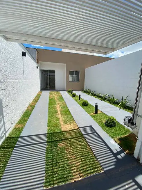 Foto 1 de Casa com 2 Quartos à venda, 61m² em Laranjeiras, Uberlândia