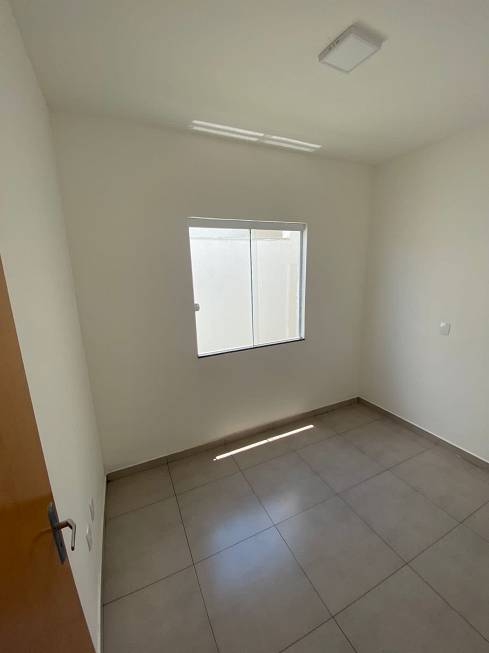 Foto 4 de Casa com 2 Quartos à venda, 61m² em Laranjeiras, Uberlândia