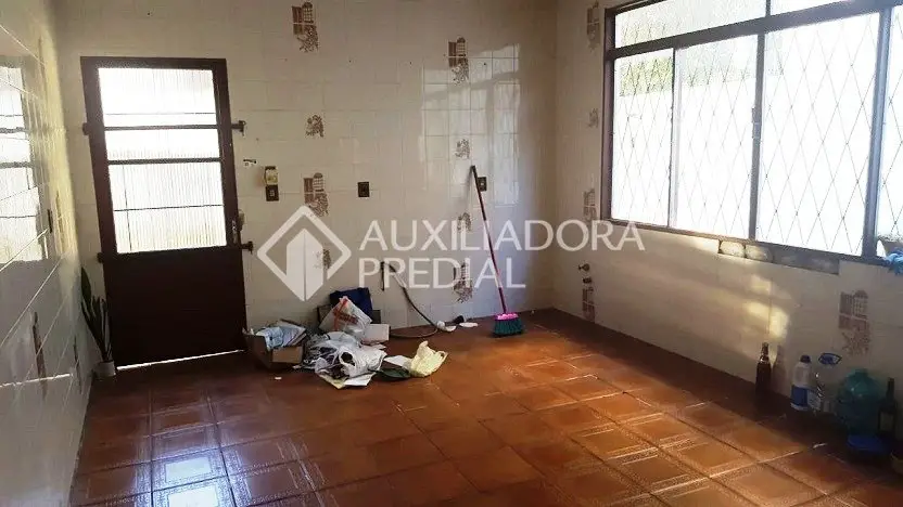 Foto 1 de Casa com 3 Quartos à venda, 180m² em Cavalhada, Porto Alegre