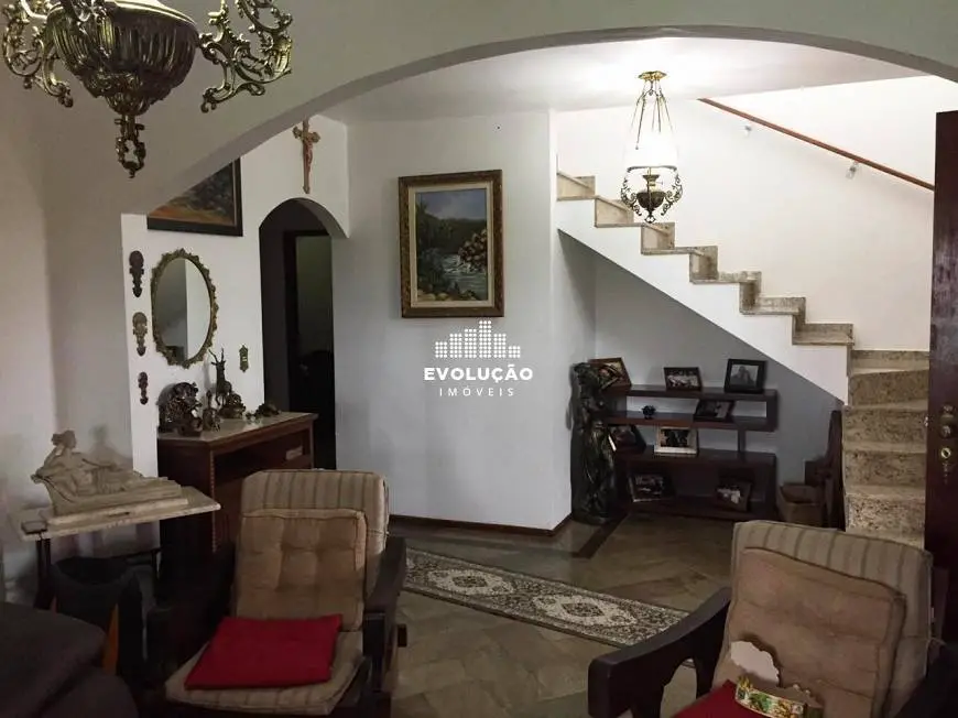 Foto 3 de Casa com 4 Quartos à venda, 425m² em Capoeiras, Florianópolis