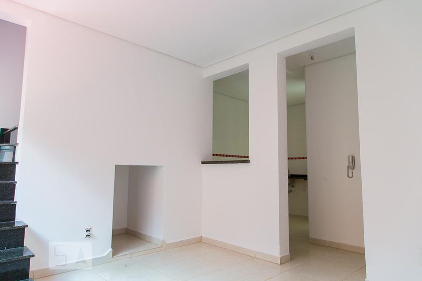 Foto 3 de Casa de Condomínio com 2 Quartos para alugar, 85m² em Jabaquara, São Paulo