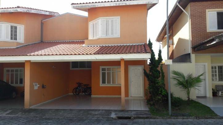 Foto 1 de Casa de Condomínio com 3 Quartos para alugar, 140m² em Jardim Santa Maria, Jacareí