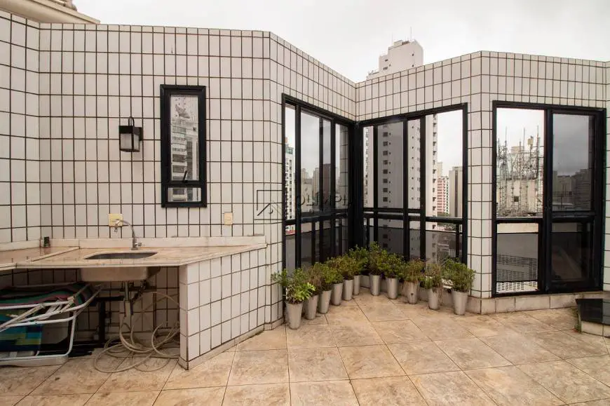 Foto 5 de Cobertura com 2 Quartos à venda, 310m² em Higienópolis, São Paulo