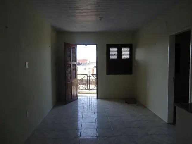 Foto 4 de Kitnet com 1 Quarto para alugar, 35m² em Parquelândia, Fortaleza