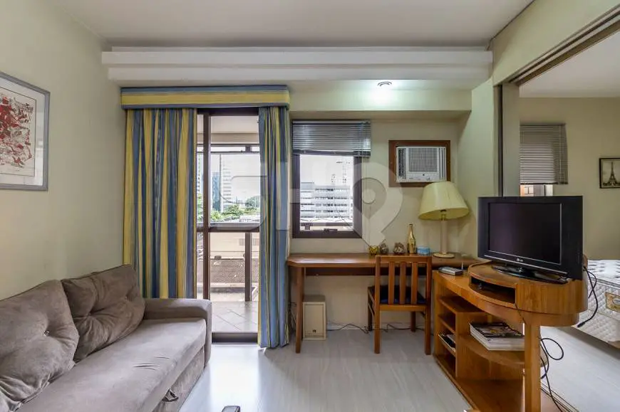 Foto 4 de Apartamento com 1 Quarto à venda, 40m² em Moema, São Paulo