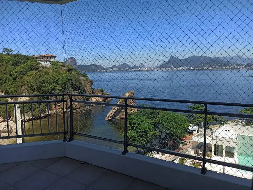 Foto 1 de Apartamento com 2 Quartos para alugar, 90m² em Boa Viagem, Niterói