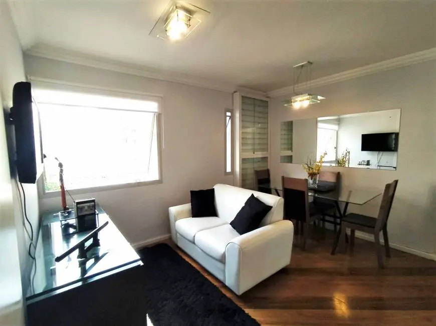Foto 3 de Apartamento com 2 Quartos para alugar, 60m² em Moema, São Paulo