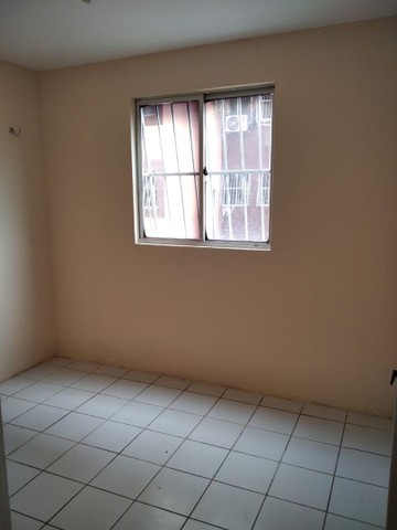 Foto 3 de Apartamento com 2 Quartos à venda, 60m² em Tabapuã, Caucaia