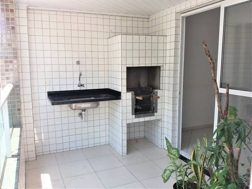 Foto 2 de Apartamento com 2 Quartos à venda, 86m² em Vila Guilhermina, Praia Grande