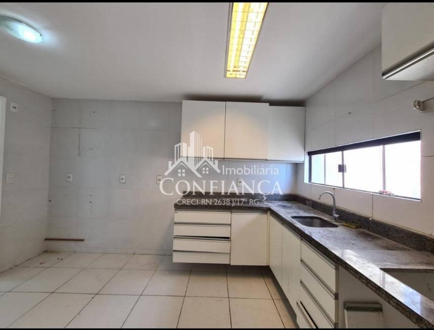 Foto 4 de Apartamento com 3 Quartos à venda, 123m² em Candelária, Natal