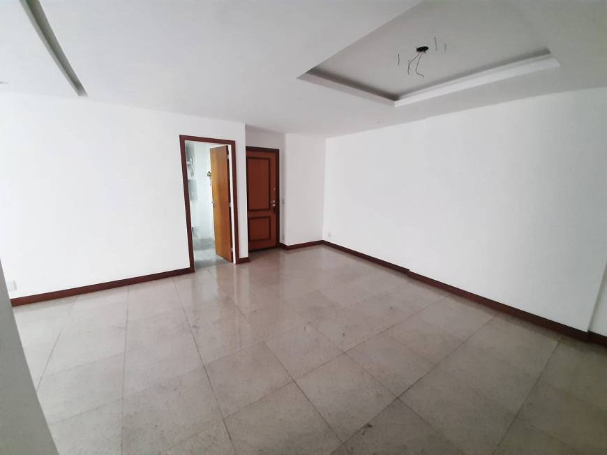 Foto 1 de Apartamento com 3 Quartos à venda, 111m² em Icaraí, Niterói