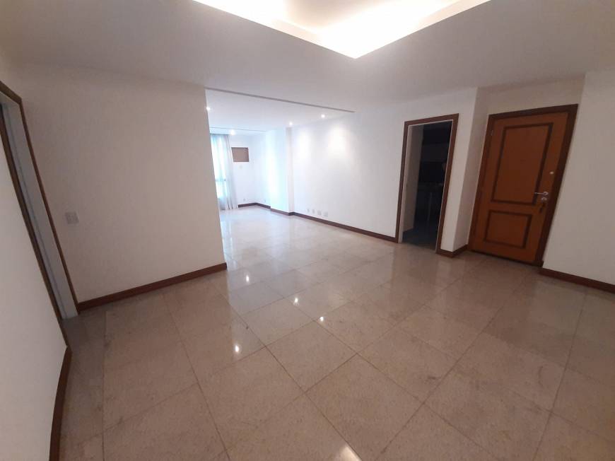 Foto 5 de Apartamento com 3 Quartos à venda, 111m² em Icaraí, Niterói