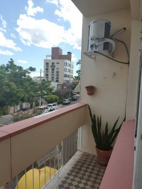 Foto 1 de Apartamento com 3 Quartos à venda, 91m² em Santa Cecília, Porto Alegre