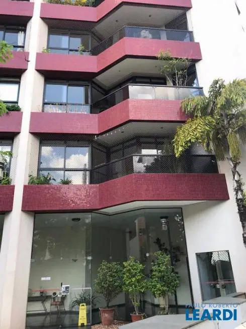 Foto 1 de Apartamento com 4 Quartos à venda, 150m² em Pompeia, São Paulo