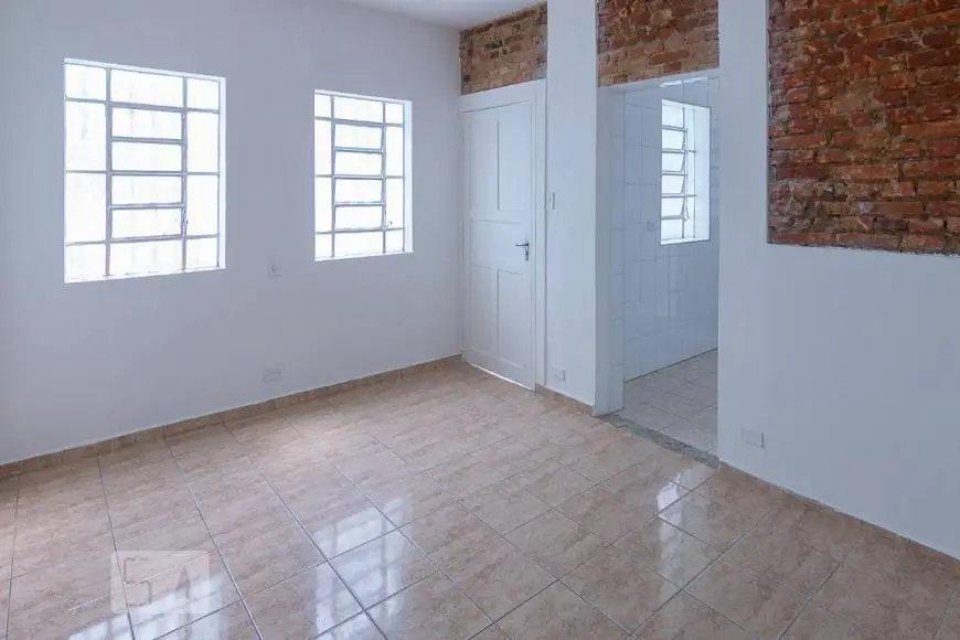 Foto 1 de Casa com 1 Quarto para alugar, 70m² em Vila Romana, São Paulo