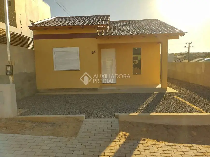 Foto 1 de Casa com 2 Quartos à venda, 55m² em Jardim dos Lagos, Guaíba
