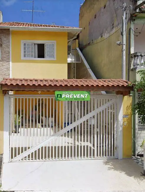 Foto 1 de Casa com 2 Quartos à venda, 125m² em Parque Santa Teresa, Carapicuíba