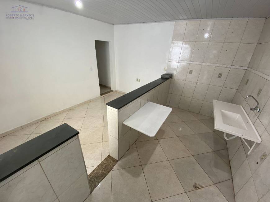 Foto 1 de Casa com 2 Quartos para alugar, 40m² em Vila Mirante, São Paulo