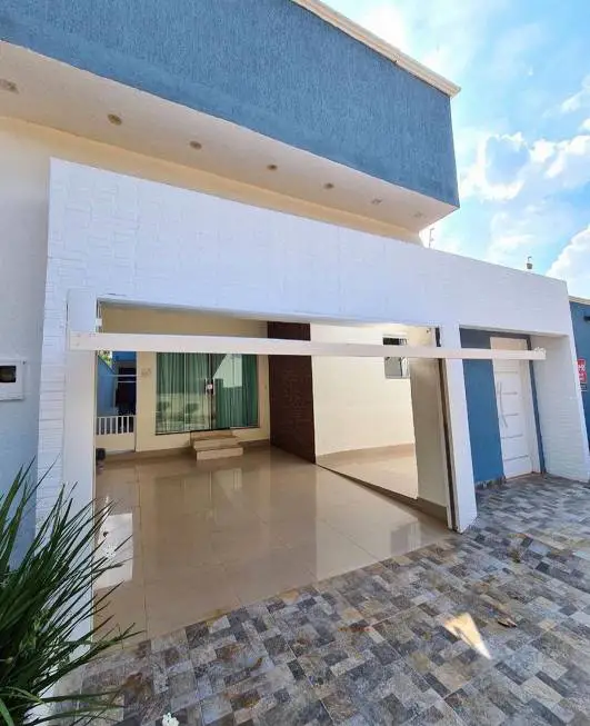 Foto 1 de Casa com 3 Quartos à venda, 138m² em Centro, Feira de Santana