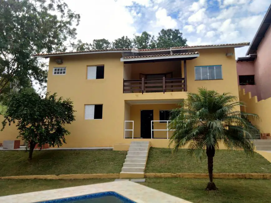 Foto 1 de Casa com 4 Quartos à venda, 170m² em CENTRO, Águas de São Pedro