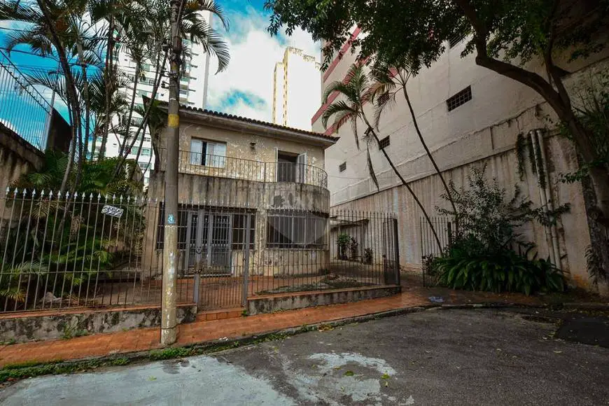 Foto 1 de Sobrado com 4 Quartos à venda, 370m² em Aclimação, São Paulo
