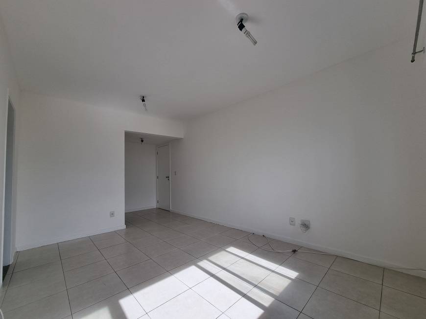 Foto 5 de Apartamento com 1 Quarto à venda, 55m² em Costa Azul, Salvador