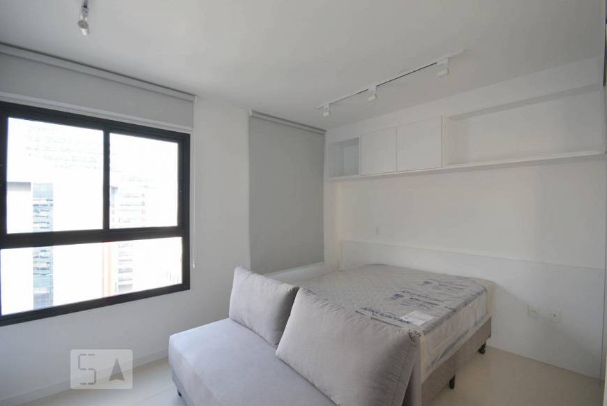 Foto 1 de Apartamento com 1 Quarto para alugar, 21m² em Liberdade, São Paulo