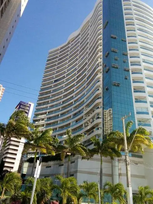 Foto 1 de Apartamento com 2 Quartos à venda, 68m² em Meireles, Fortaleza