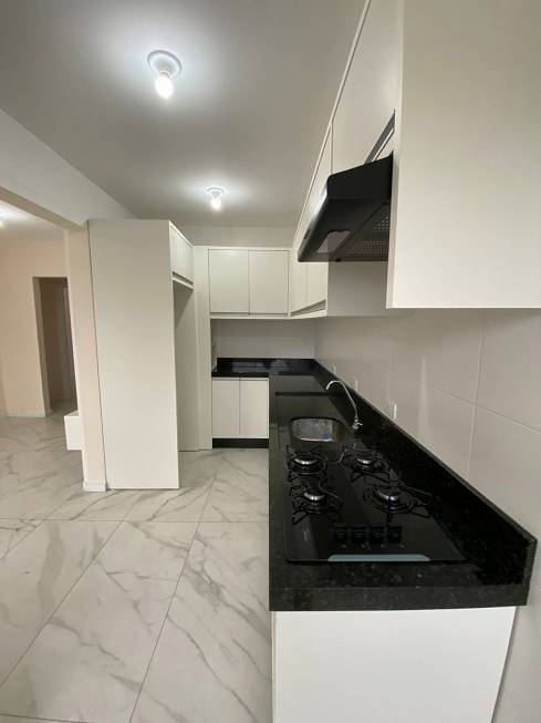 Foto 1 de Apartamento com 2 Quartos à venda, 61m² em Nacoes, Balneário Camboriú