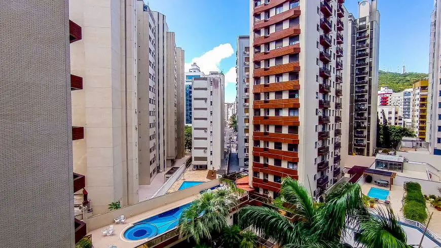 Foto 1 de Apartamento com 3 Quartos à venda, 227m² em Centro, Florianópolis