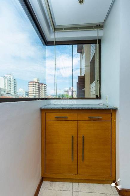 Foto 2 de Apartamento com 3 Quartos para alugar, 89m² em Farroupilha, Porto Alegre