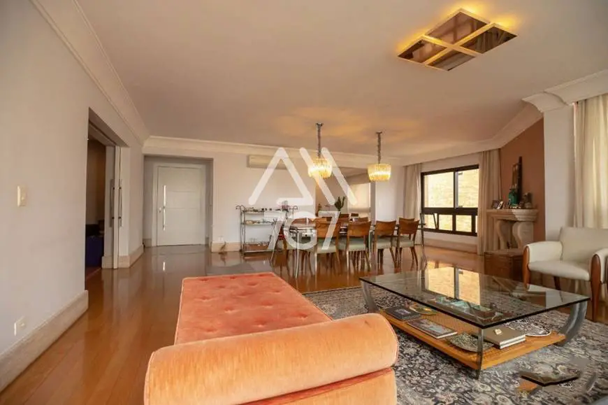 Foto 1 de Apartamento com 3 Quartos à venda, 250m² em Morumbi, São Paulo