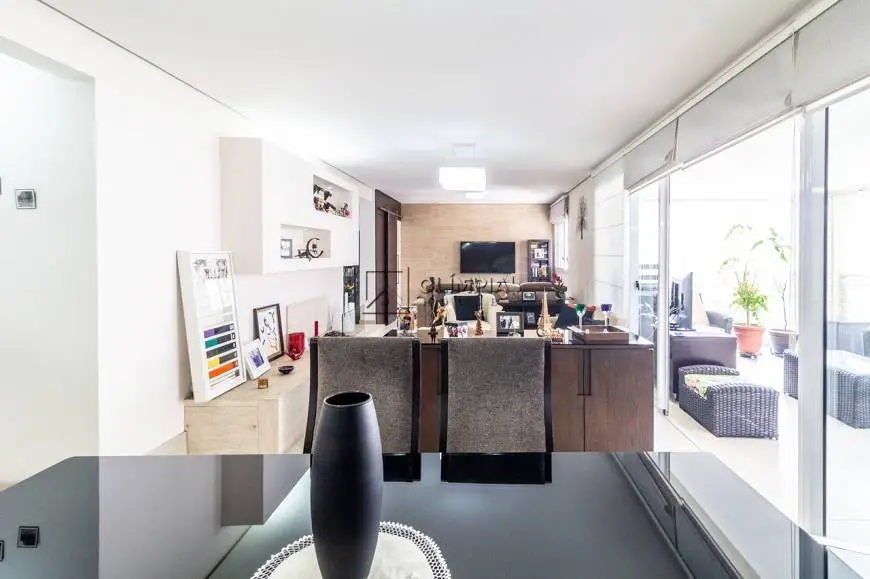 Foto 5 de Apartamento com 3 Quartos à venda, 162m² em Vila Olímpia, São Paulo