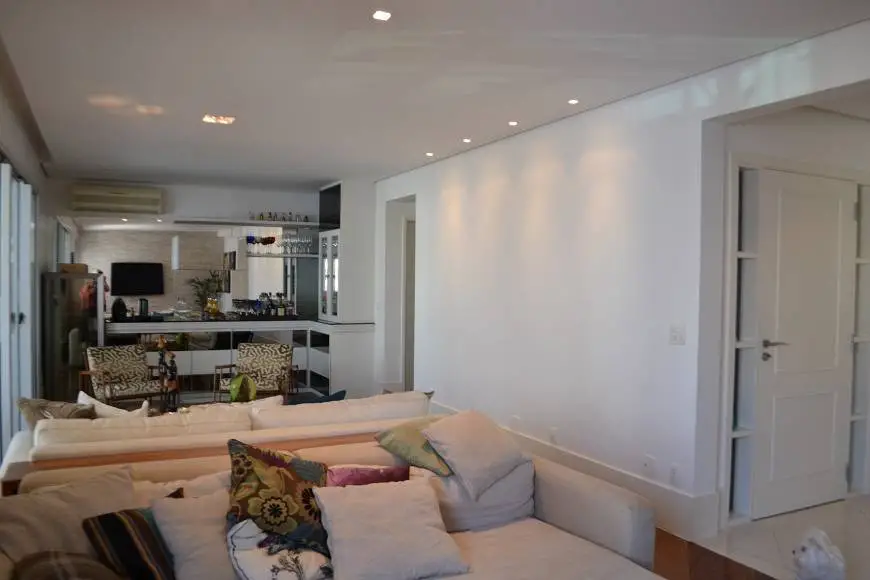 Foto 3 de Apartamento com 3 Quartos à venda, 162m² em Vila Olímpia, São Paulo