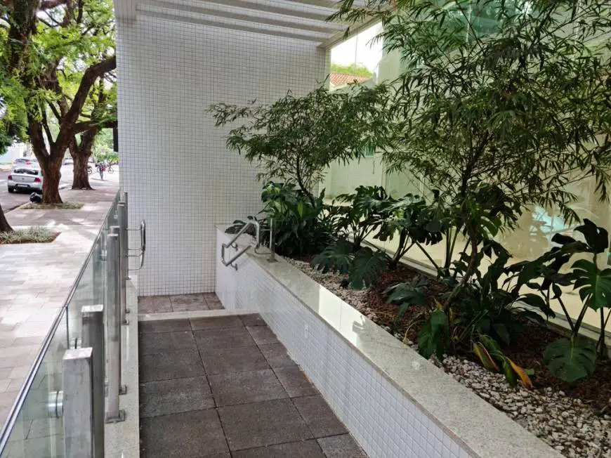 Foto 3 de Apartamento com 3 Quartos à venda, 131m² em Zona 07, Maringá