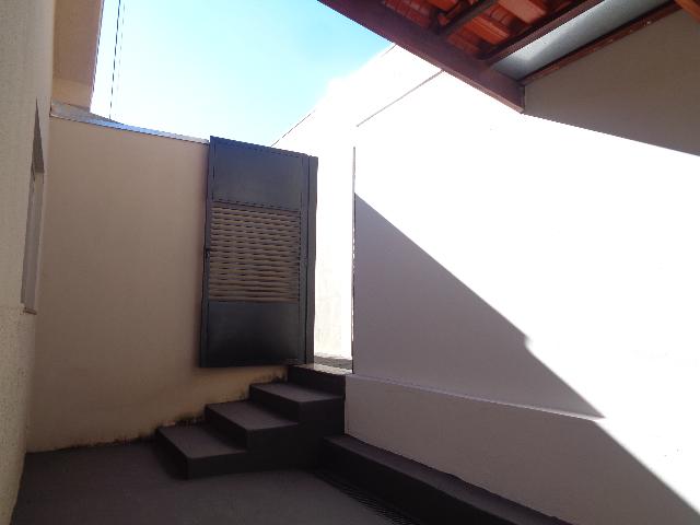 Foto 5 de Casa com 2 Quartos para alugar, 60m² em Martins, Uberlândia