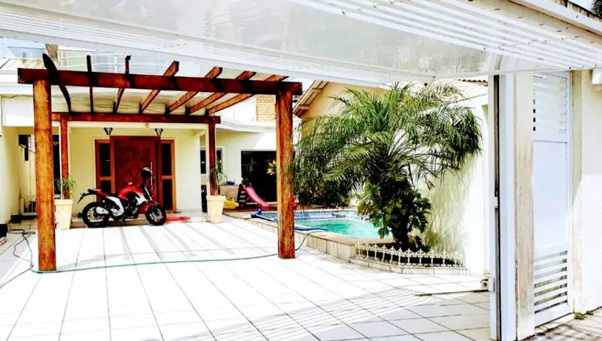 Foto 3 de Casa com 3 Quartos à venda, 150m² em Solemar, Praia Grande