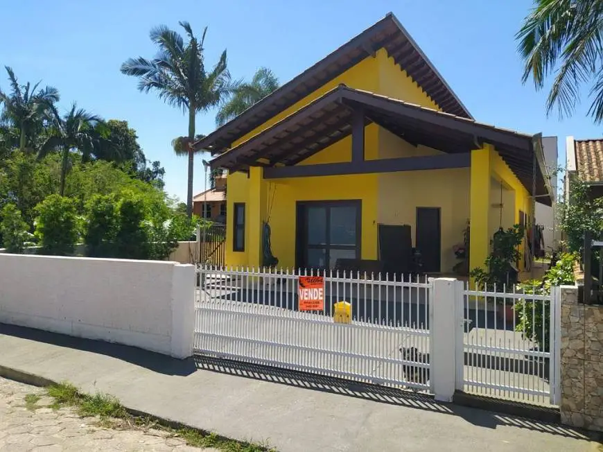 Foto 1 de Casa com 3 Quartos à venda, 170m² em Ubatuba, São Francisco do Sul