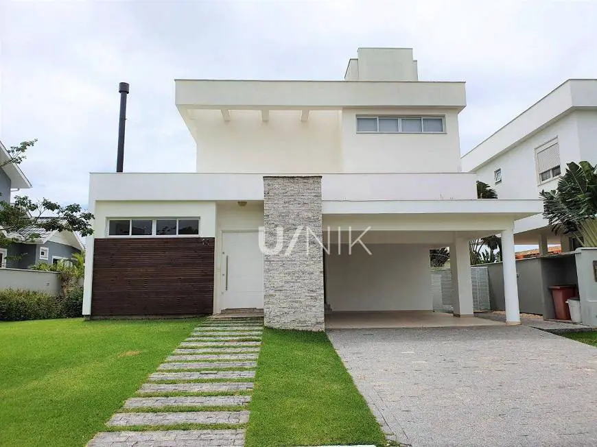 Foto 1 de Casa de Condomínio com 3 Quartos para alugar, 250m² em Campeche, Florianópolis