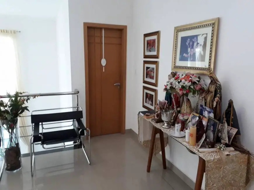 Foto 2 de Casa de Condomínio com 3 Quartos para alugar, 370m² em Parque Verde, Belém