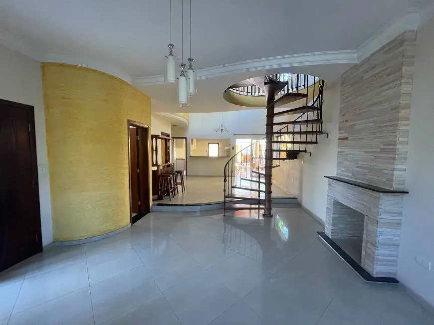 Foto 3 de Casa de Condomínio com 4 Quartos à venda, 320m² em Independencia, Taubaté