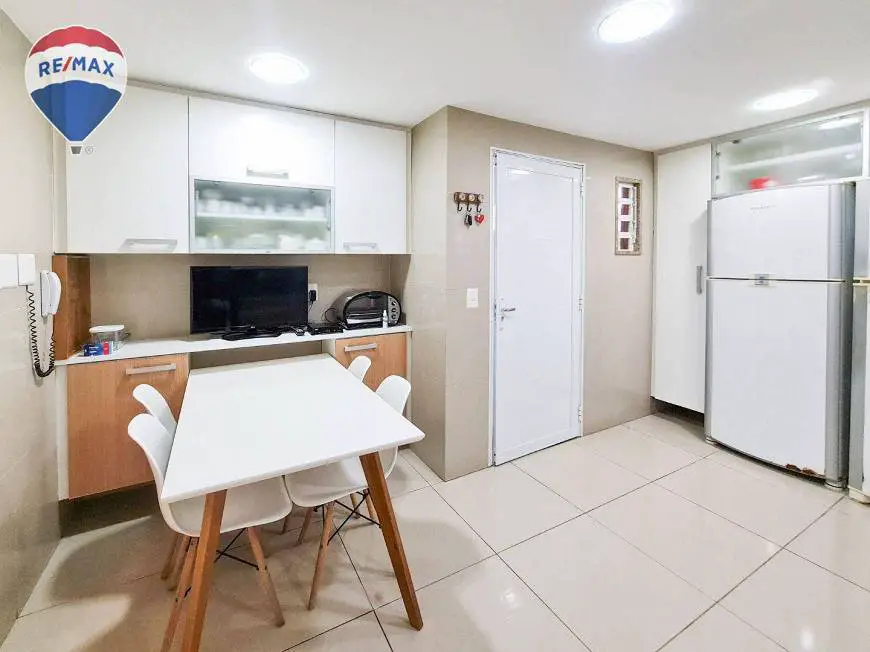 Foto 4 de Casa de Condomínio com 7 Quartos à venda, 300m² em Barra da Tijuca, Rio de Janeiro