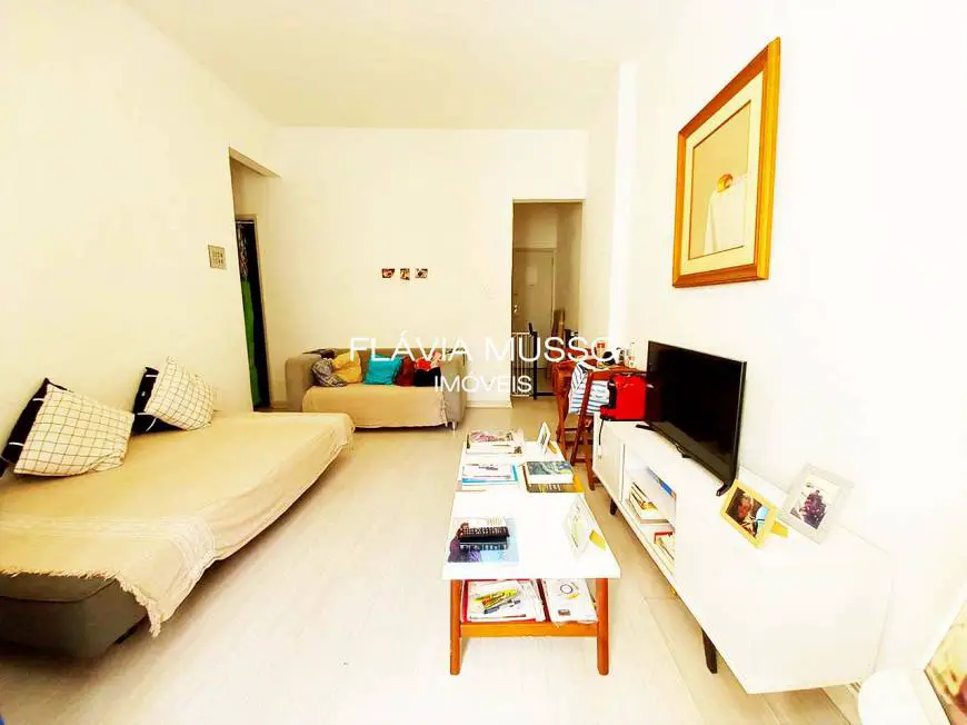 Foto 1 de Apartamento com 1 Quarto para alugar, 44m² em Humaitá, Rio de Janeiro