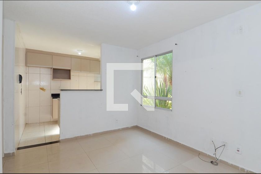 Foto 1 de Apartamento com 2 Quartos para alugar, 42m² em Jardim Cumbica, Guarulhos