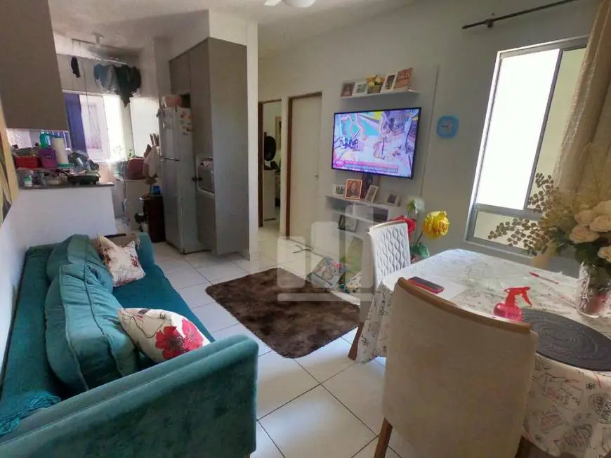 Foto 3 de Apartamento com 2 Quartos à venda, 47m² em Taquara I, Serra