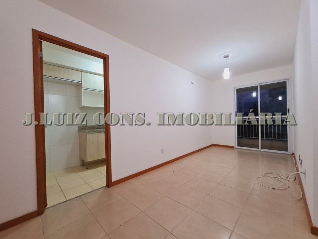 Foto 4 de Apartamento com 2 Quartos à venda, 66m² em Taquara, Rio de Janeiro