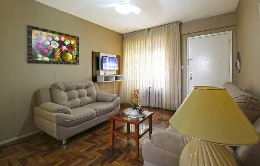 Foto 2 de Apartamento com 2 Quartos à venda, 58m² em Vila Ipiranga, Porto Alegre